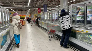 «Обычная вода с побелкой»: Росконтроль назвал марки молока, которые нельзя покупать даже по акции