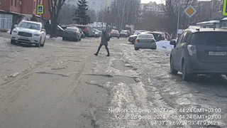 Жителям Рязани назвали причины невозможности убрать наледь на улицах