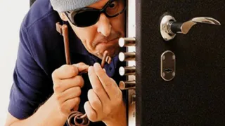 Молдаванин с любовницей полгода грабили брянского аптекаря