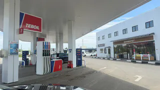 Какой вопрос нужно задать оператору на АЗС, чтобы понять - заправляться здесь или нет