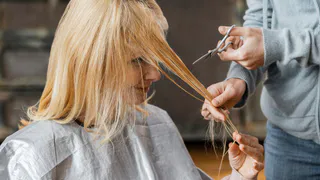 Модные стрижки из 90-х для тонких волос