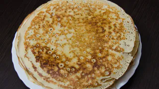 Блины будут тоньше бумаги: добавьте это в тесто перед мукой - ажурно и вкусно