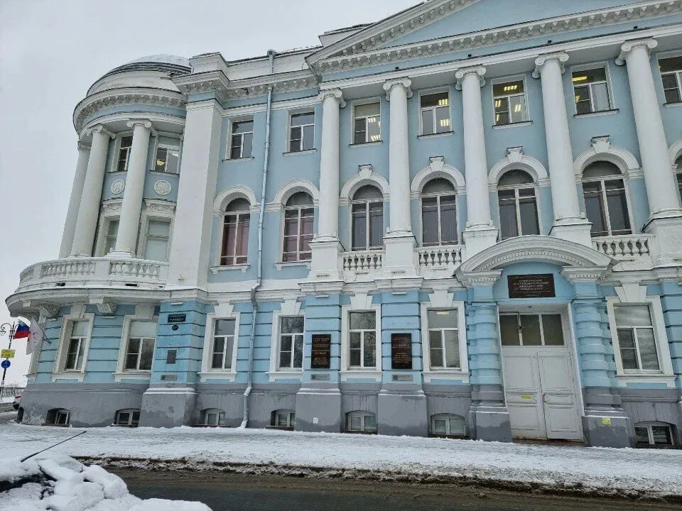 Пострадавшего при происшествии в учебном заведении МВД доставили из Коми в Нижний Новгород