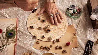 Пятница под знаком Венеры и Солнца – астрологи рассказали, почему именно сегодня важные разговоры дадут результат