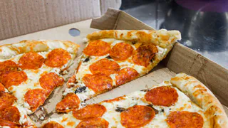 «В ней нет ананасов и грибов»: мы узнали о популярных пиццах в Рязани