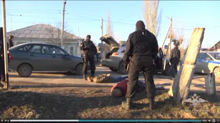 Продавцов оружия задержали с поличным в Скопине Рязанской области