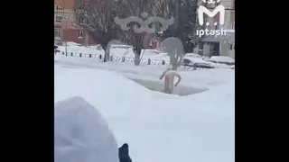 Мужчина в бинтах покинул казанскую больницу, чтобы спасти квартиру от огня