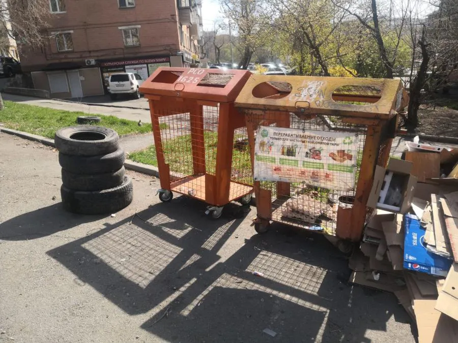 В России запретят выбрасывать одежду