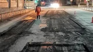 На двух улицах Рязани отремонтировали дороги горячим асфальтом