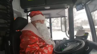Ковровские водители стали Дедами Морозами и Снегурочками