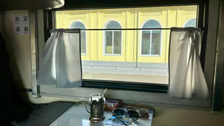 7 вещей, которые никогда не надо делать в вагоне. Проводница умоляет со слезами на глазах