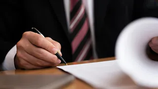 Жительницу Владимира обманули на 300 000 рублей при увольнении