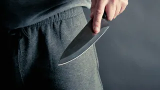 В Клетне пьяный брянец ударил парня ножом в живот