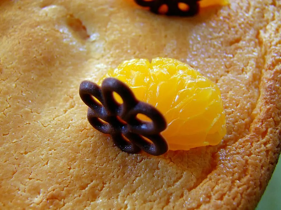 Простой мандариновый пирог на сковороде: быстро и вкусно