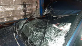 Без шансов выжить: в Рязани пассажир “Рено” погиб в страшном ДТП с грузовиком