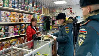 В Чувашии продолжаются рейды по точкам продажи пиротехники