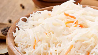 Как сделать квашеную капусту по-настоящему вкусной: три простых правила – все будут завидовать