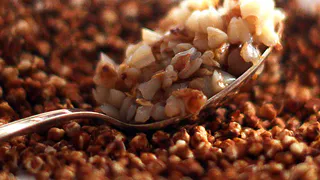 Вместо крупы — мусор и шелуха: специалисты Роскачества назвали худшие марки гречки