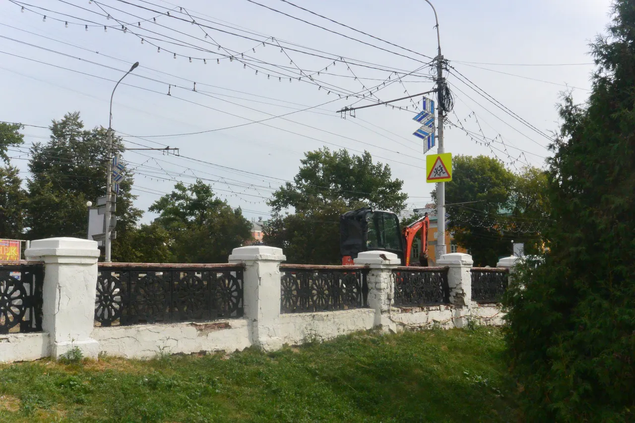 Новые маршруты: утверждена схема движения транспорта на время ремонта моста у цирка