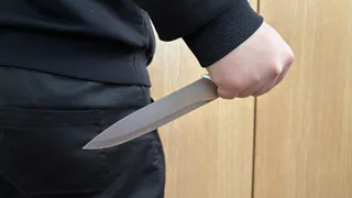 В Челябинской области задержан рецидивист за хулиганство с ножом на остановке