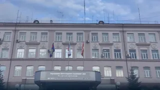 Вандализм в Магнитогорске: пьяный мужчина поджег арт-объект "Сердце" у школы