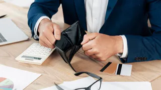 Ковровчанину задолжали зарплату на 100 тысяч рублей