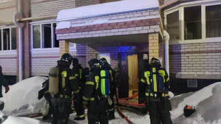 Смертельный пожар в Добром: двое пенсионеров погибли при пожаре в многоквартирном доме