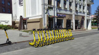 В Магнитогорске водитель электросамоката выплатит 150 тысяч рублей за наезд на пешехода