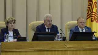 Госсовет ЧР принял два важных закона в поддержку семей участников СВО