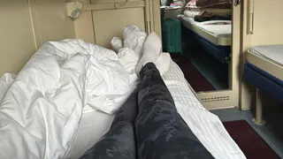 Выкупаю на одного нижнее и верхнее боковое и еду как царь: новый способ поездки с комфортом - совет бывалого путешественника