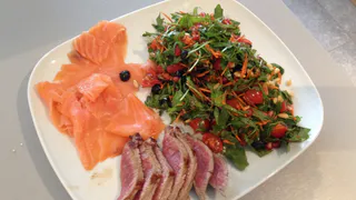 Рыбу в магазине не покупаю, засаливаю по этому рецепту много лет и довольна - вкус как у дорогой форели