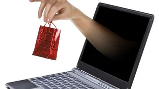 В Нижнекамске мужчина продавал алкогольный суррогат через интернет