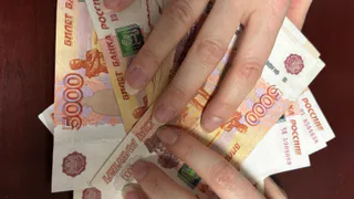 Для всех, кто держит дома купюры 5 000 рублей - важное нововведение в мае