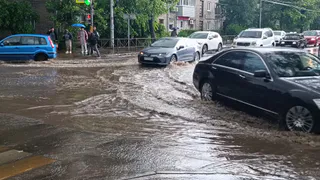 В Рязани 8 июня из-за дождя затопило часть улиц