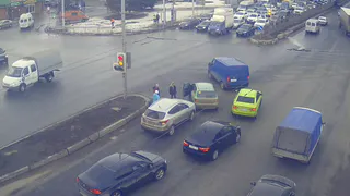 Неудачный маневр - на Мервинской водитель спровоцировал ДТП