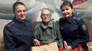 СК Коми поздравил ветерана ВОв и подопечных дома престарелых с Новым годом