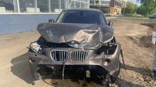 Лихач на БМВ в Магнитогорске устроил ДТП на красный свет: виновник столкновения ответит за пострадавших