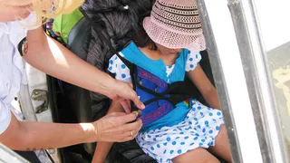 Дети гибнут в авариях, пристегнувшись устройствами «ФЭСТ»!