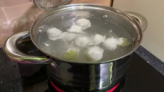 Смело берите за раз по 3 пачки - там только 100% мясо: Роскачество назвало лучшие марки пельменей