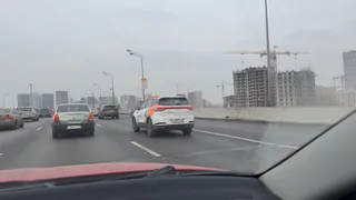 Конституционный суд поставил точку: что делать, если начал обгон на прерывистой, а закончить до сплошной не успеваешь?
