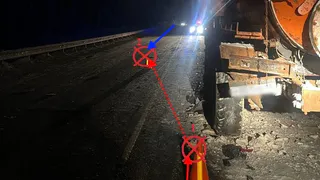 В Коми при столкновении легковой Chery с двумя большегрузами пострадали три человека