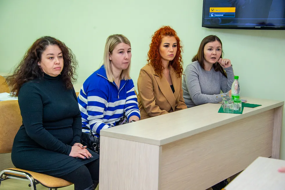 В Нижнекамске жены мобилизованных обратились за помощью к Морозову