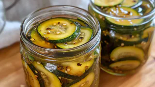 Пальчики оближешь: 3 вкуснейшие закуски из кабачков на зиму