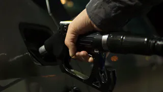 Уже с 9 мая больше заправлять не будут. Автомобилистов ждет неожиданное изменение на всех АЗС