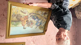 70-летняя пензячка создает мультперсонажей из бисера, делает украшения со стразами сваровски