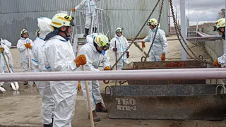 Спасатели в Магнитогорске отработали ликвидацию аварии на опасном производстве