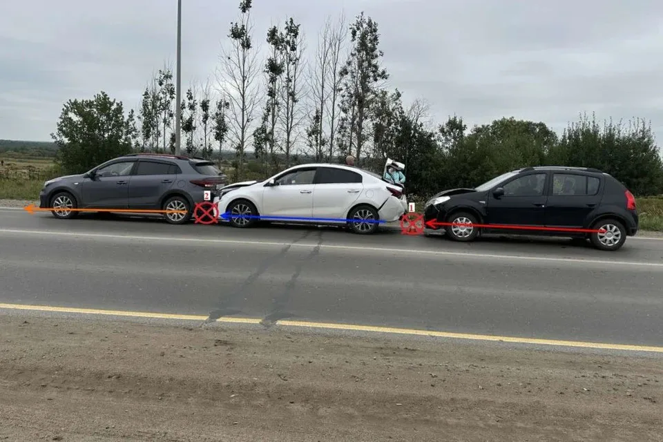 Из-за ошибки водителя авто в Коми произошла массовая авария