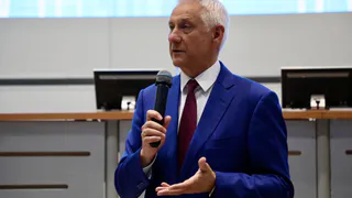 Глава Магнитогорска поздравил медицинских работников с профессиональным праздником