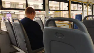 Что с апреля ждёт пенсионеров со стажем до 2002 года — перерасчёт, надбавки и новые льготы