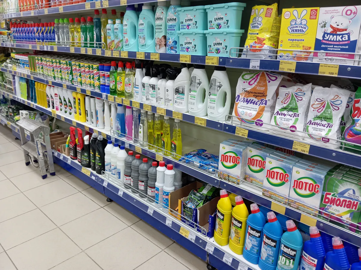 Тихие убийцы стиральных машин: какие порошки лучше обходить стороной - список от Роскачества